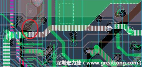 慢慢確認(rèn)CAF發(fā)生的位置后，可以配合Gerber查看PCB的結(jié)構(gòu)是否有通孔太近或是線路太近的問題。