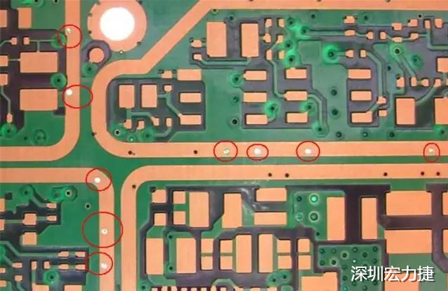 防止PCB過波峰焊時(shí)錫從導(dǎo)通孔貫穿元件面造成短路；特別是我們把過孔放在BGA焊盤上時(shí)，就必須先做塞孔，再鍍金處理，便于BGA的焊接。