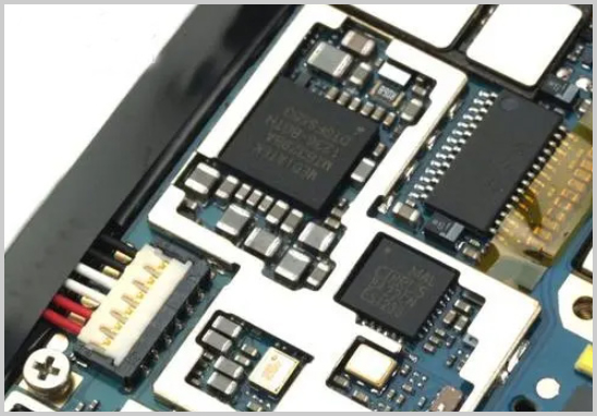 PCB設(shè)計如何避免連錫？實用技巧與預(yù)防方案